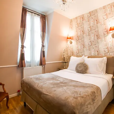 Panzió La Maison Gobert Particulier 4*