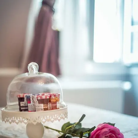 Bed and breakfast La Maison Gobert Particulier París
