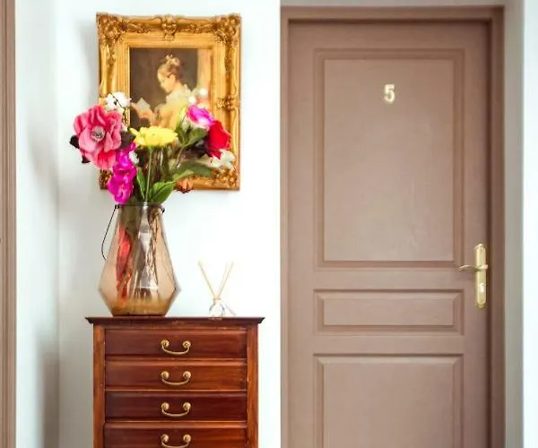 La Maison Gobert Particulier B&B